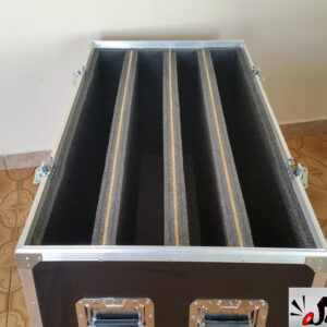 Case para 4 TVs de 46