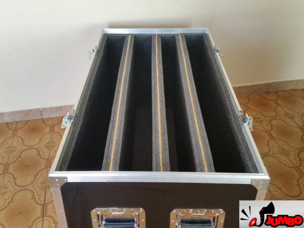 Case para 4 TVs de 46