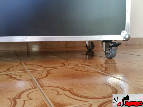 Case para 4 TVs de 46 - Image 2