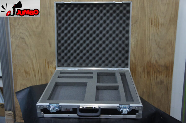 Maleta para microfones sem fio e mesa Behringer - Image 2