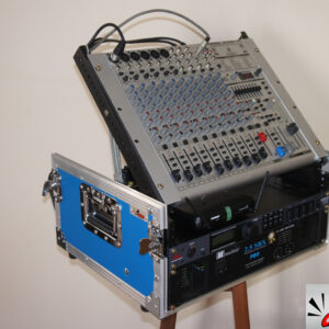 Rack 4U com mesa inclinável