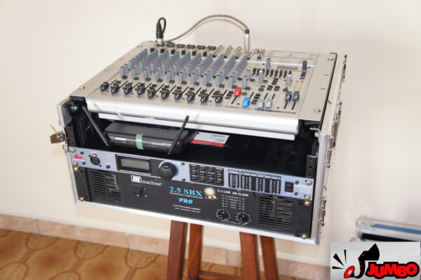 Rack 4U com mesa inclinável - Image 3