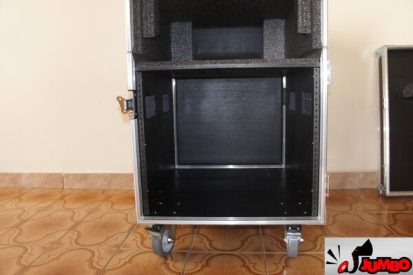 Rack 9U com base para mesa de som