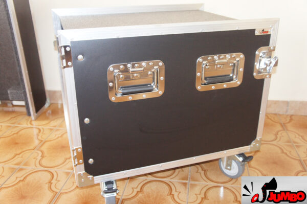 Rack 9U com base para mesa de som - Image 11