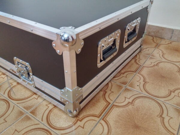 Mesa de som Behringer X32 - Image 5