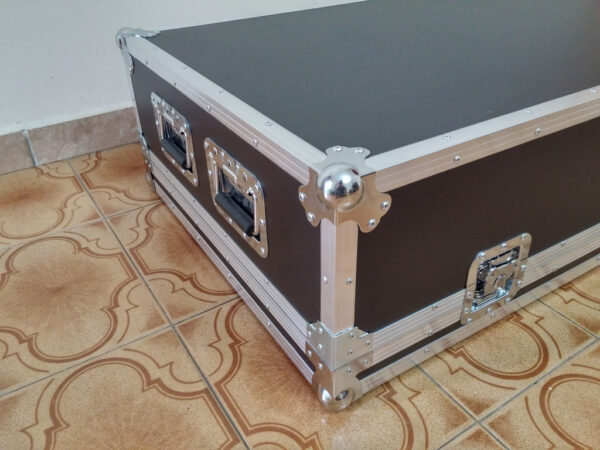 Mesa de som Behringer X32 - Image 6