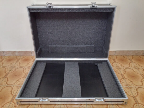 Mesa de som Behringer X32 - Image 8