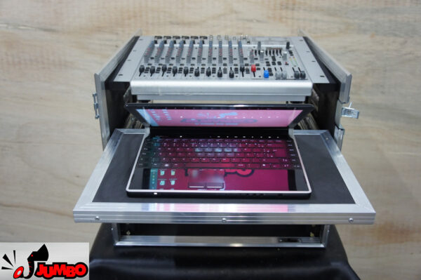 Rack  5U e mesa de som - Image 5