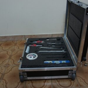Case para ferramentas com alça telescópica