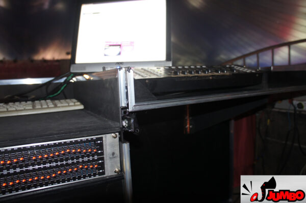 Rack studio para o circo Stankowich - Image 18