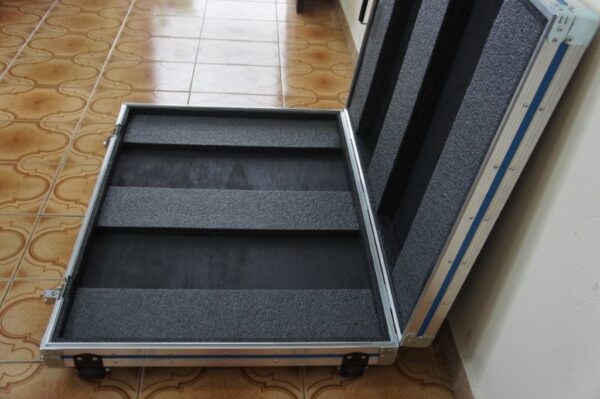 Case para transportar mockup publicitário