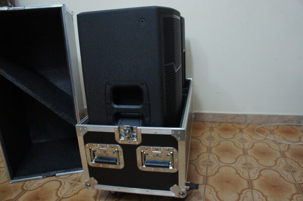 Caixas acústicas JBL PRX715 - Image 4