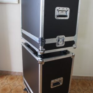 Cubo para baixo e guitarra Hartke série XL
