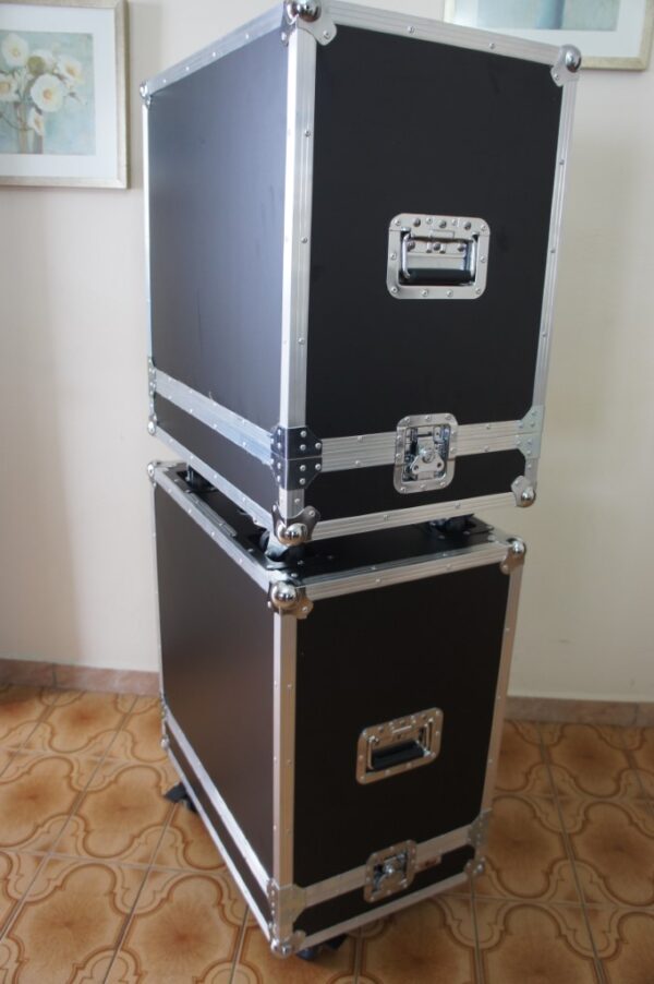 Cubo para baixo e guitarra Hartke série XL