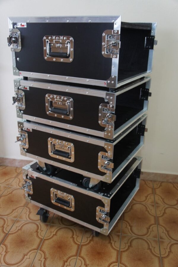 Diversos cases para potências grandes empilhados - Image 5