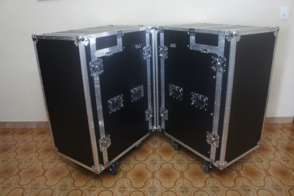 Rack especial para rádio com tampa que vira mesa central e gaveteiro - Image 16