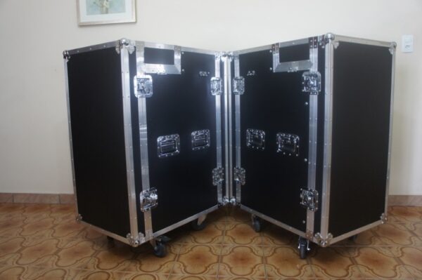 Rack especial para rádio com tampa que vira mesa central e gaveteiro - Image 17