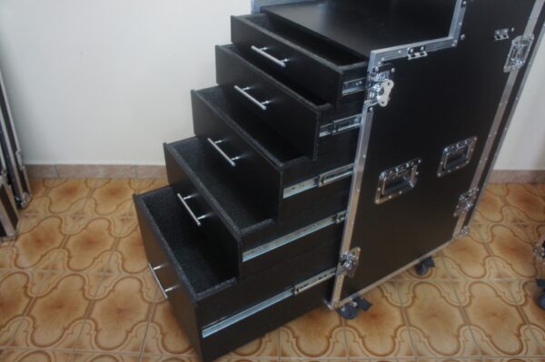 Rack especial para rádio com tampa que vira mesa central e gaveteiro - Image 8