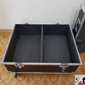 Dois retornos HK Audio PR