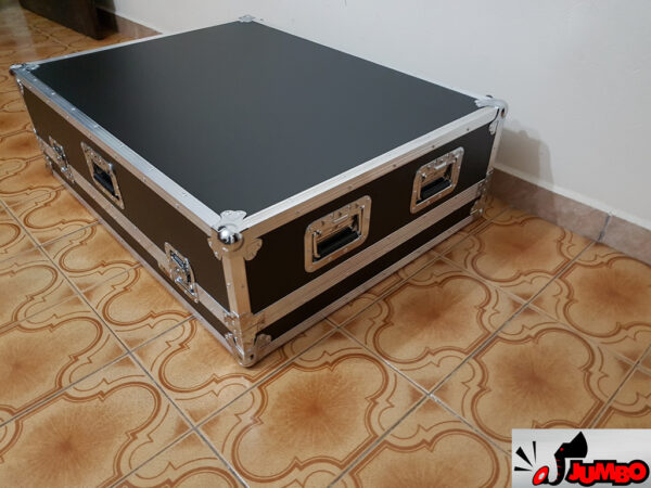 Mesa Behringer X32 com Cable Box e ventilação - Image 17