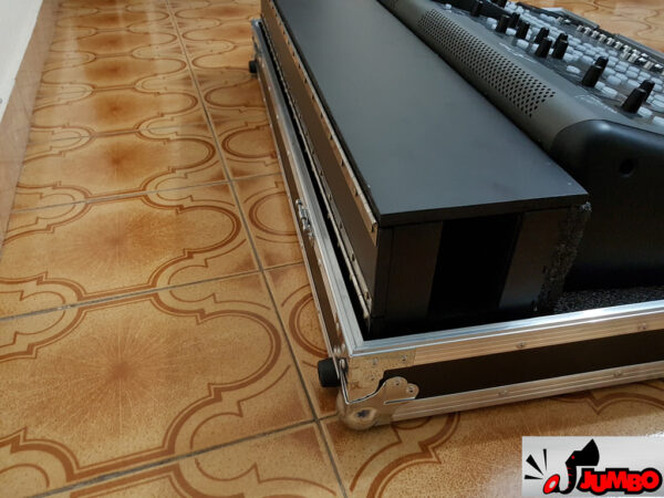 Mesa Behringer X32 com Cable Box e ventilação - Image 10