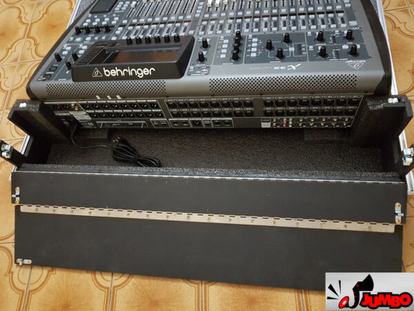 Mesa Behringer X32 com Cable Box e ventilação - Image 7