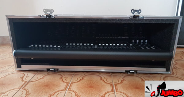 Console Midas M32 com cable box - Image 10