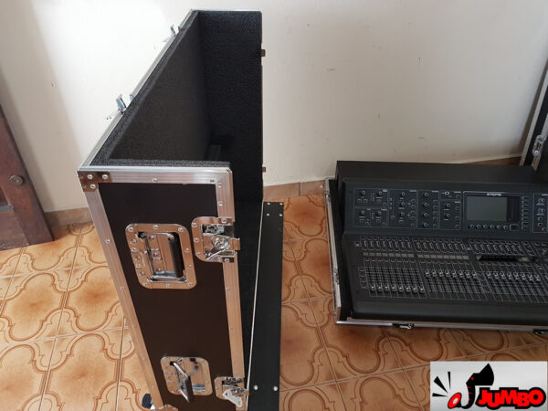 Console Midas M32 com cable box - Image 11