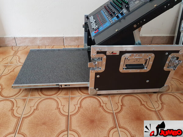 Rack 4U com suporte de mesa inclinável para Yamaha MG12XU