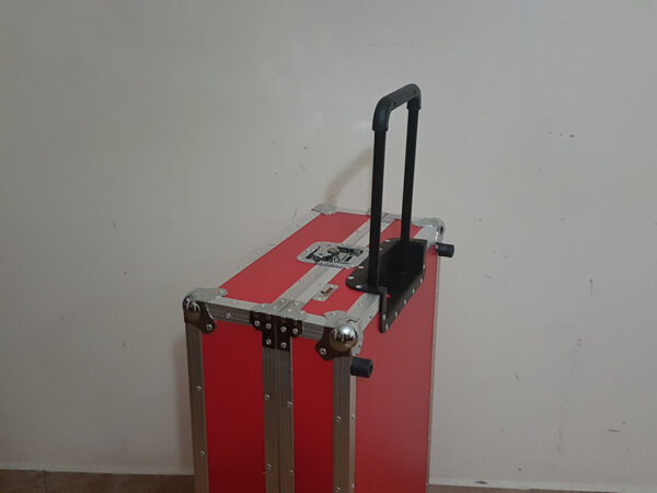 Pedaleira com alça telescópica e rodinhas embutidas - Image 8
