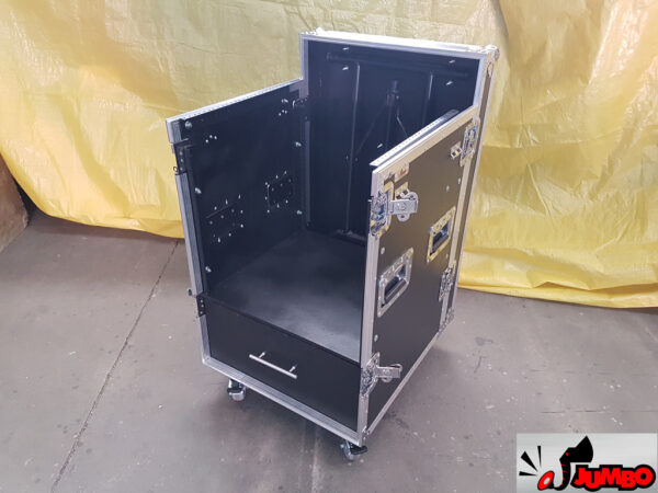 Rack com 2 tampas laterais e mesa de som inclinável com catraca - Image 5