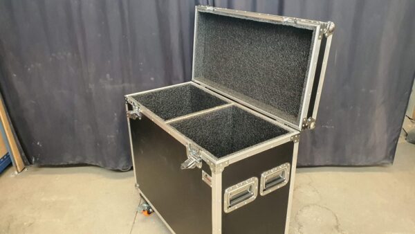 Caixas de som Eletrovoice ELX-200