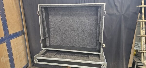 Mesa Yamaha LS9-32 com cable box - Image 8