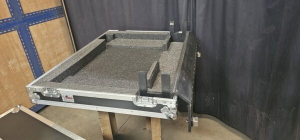 Mesa Yamaha LS9-32 com cable box - Image 3