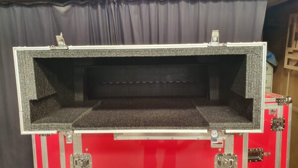 Mesa de som Allen-Heath Avantis com cable box - Image 4