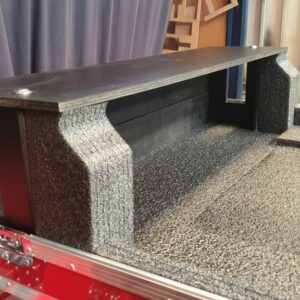 Mesa de som Allen-Heath Avantis com cable box