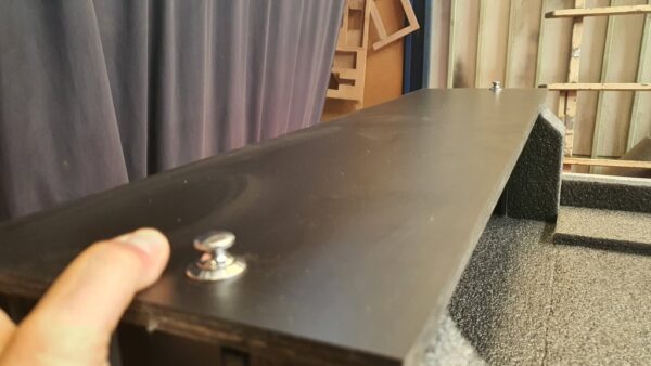 Mesa de som Allen-Heath Avantis com cable box - Image 6