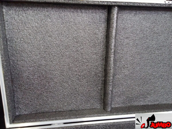 Baú com revestimento em stucco e rodinhas - Image 19