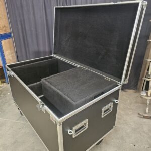 Baú para material de hipismo